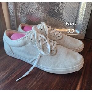 Vans‎ 
Light Grey Lace Up Two Tone Lace Up Sneakers
